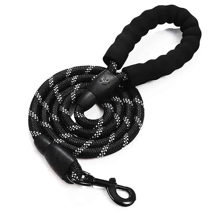 Black Pawlenza dog leash with padded handle and reflective details on white background