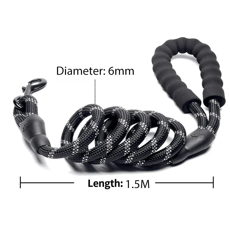 Pawlenza black dog leash, 6mm diameter, 1.5M length, padded handle, safety clasp.