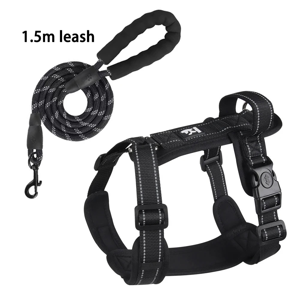 Black dog harness and 1.5m leash set, durable pet accessory from Pawlenza